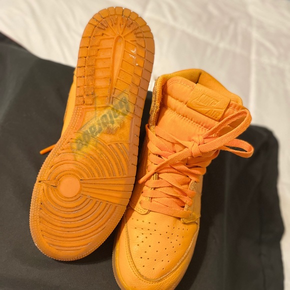 Nike Air Jordan Orange Gatorade 1 Retro sneakers - Picture 5 of 8